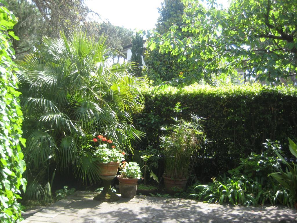 Villa Feltran Forte dei Marmi Luaran gambar